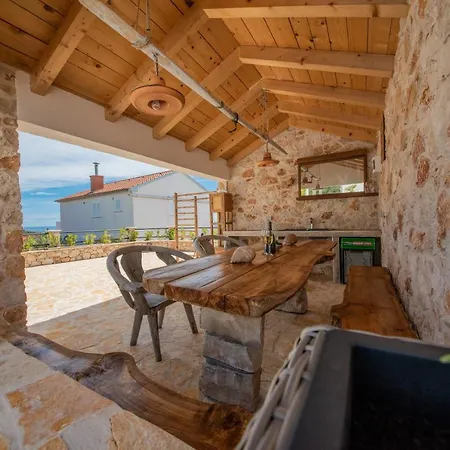 Temida Villa *